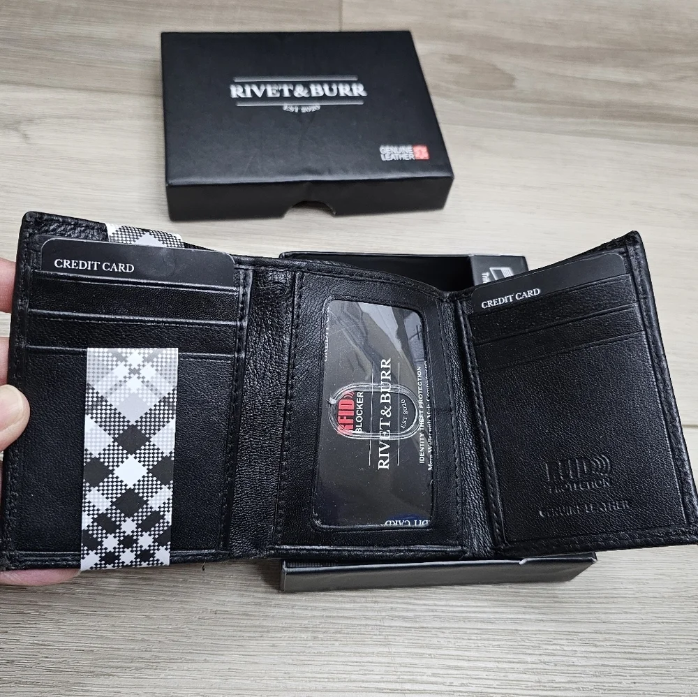 RIVET & BURR RFID Blocker Mens Wallet